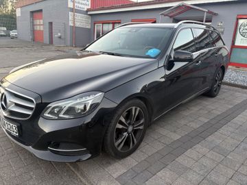 Mercedes E 220 - 1
