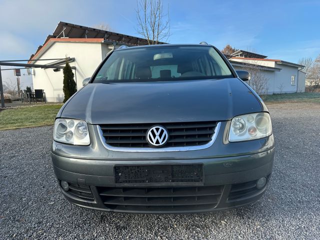 Volkswagen Touran Highline 2.0 TDI - DSG - Leder - Xenon