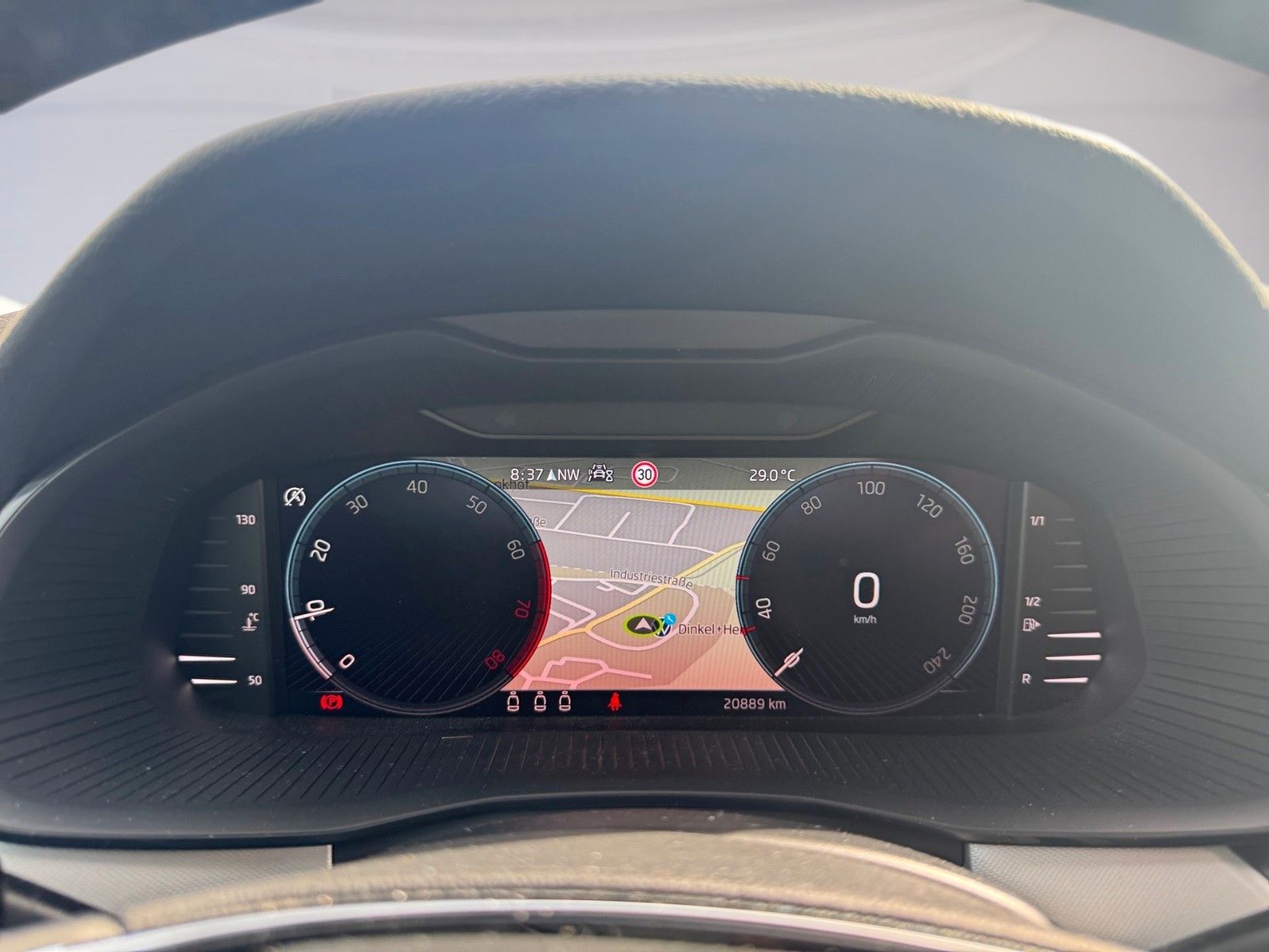 Fahrzeugabbildung SKODA Kamiq Ambition 1.0 TSI