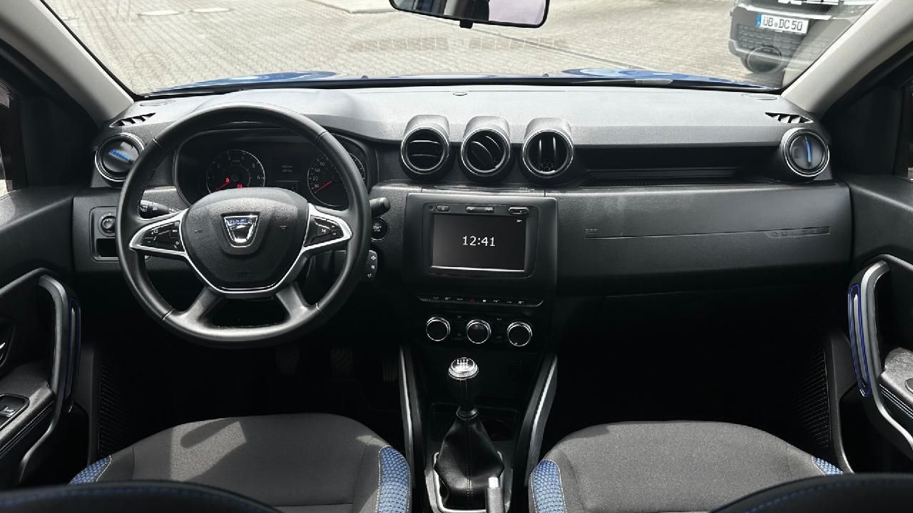 Fahrzeugabbildung Dacia Duster Celebration 4WD TCe 150 Allrad