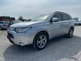 Mitsubishi Outlander ClearTec Intense 4WD Aut.Navi 7-Sitze - gebrauchte Mitsubishi Coupés