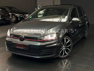Volkswagen Golf - 11