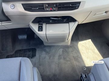 Volkswagen T7 Multivan - 11