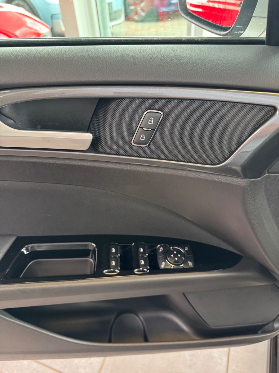 Fahrzeugabbildung Ford Mondeo Turnier Trend
