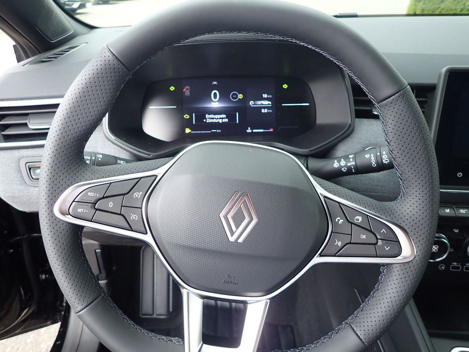 Fahrzeugabbildung Renault Clio Techno TCe 90