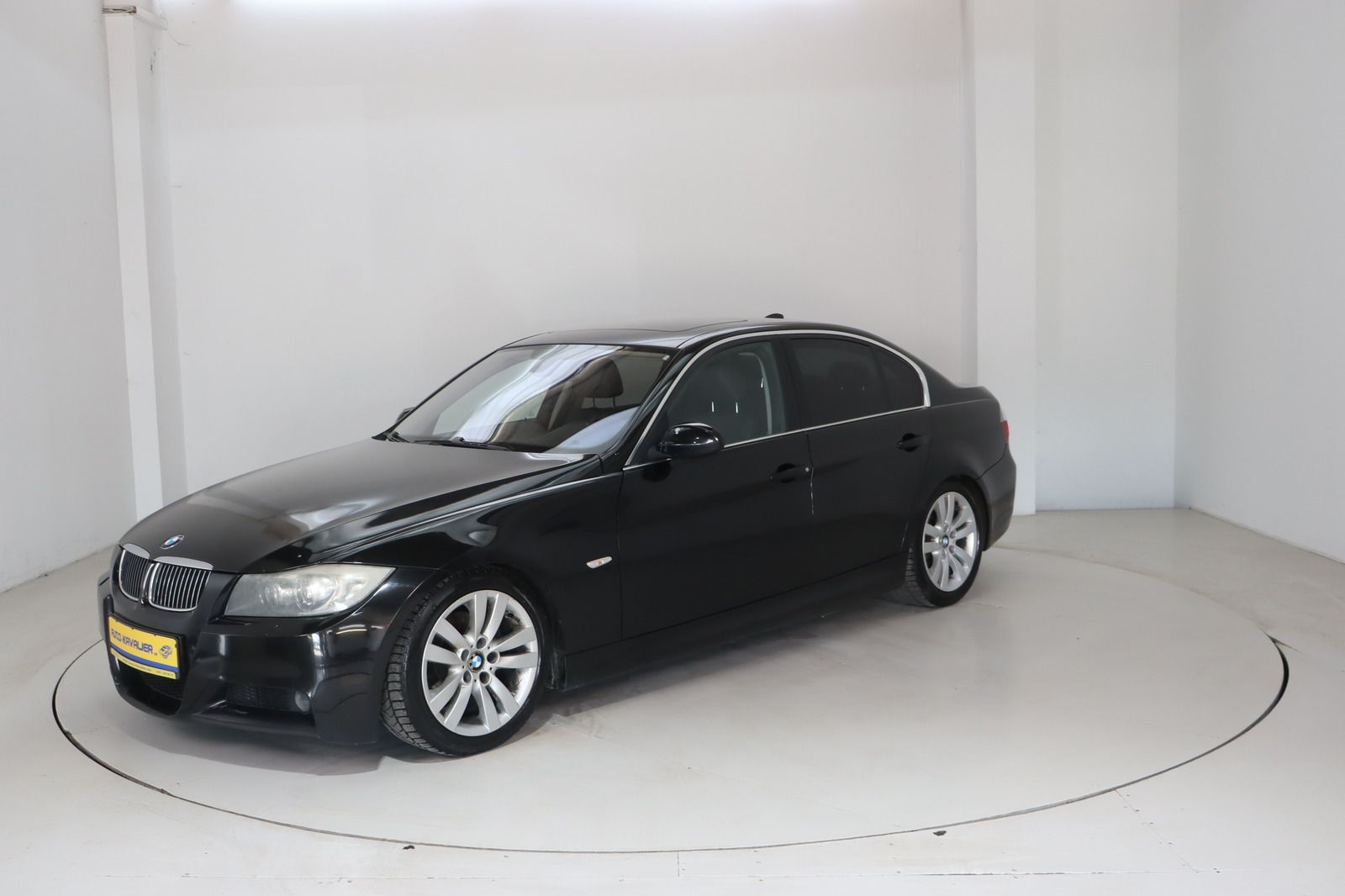Fahrzeugabbildung BMW 325 i * Xenon * SD * Leder
