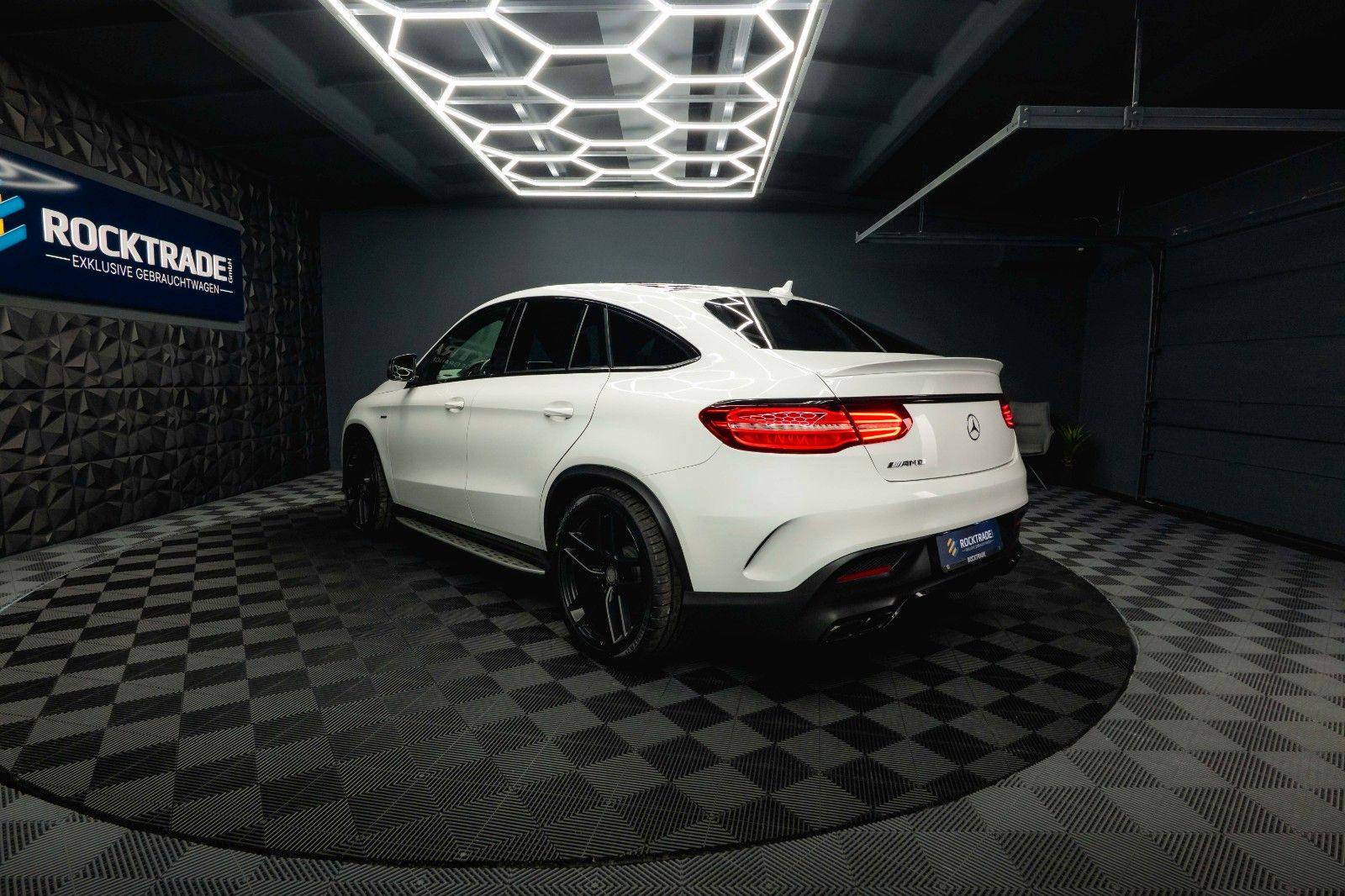 Fahrzeugabbildung Mercedes-Benz GLE 43 AMG Coupe Night-Paket *LED*Kamera*