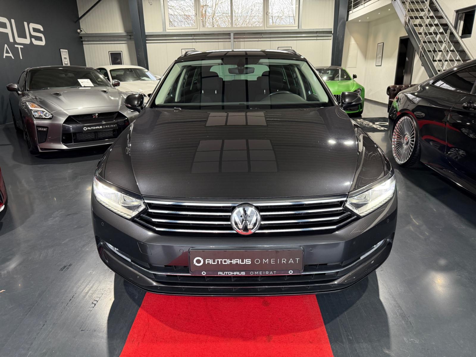 Volkswagen Passat Comfortline ACC/DSG/Navi-Composition/LED