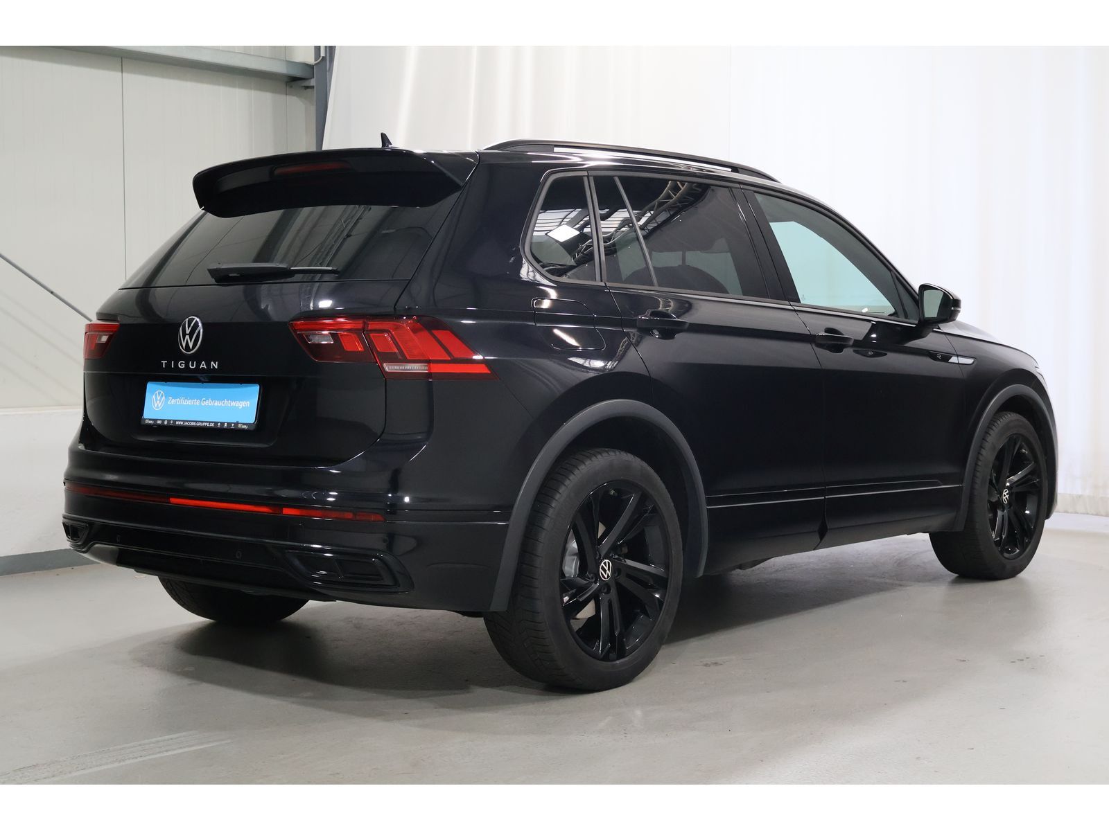 Volkswagen Tiguan 1,5 TSI R-Line Black Style 360 SH AHK foto 5