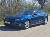 Tesla Model S 90 Dual - blaue Tesla Model S