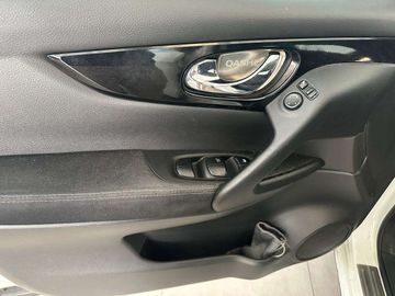 Nissan Qashqai - 11