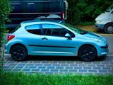 Peugeot 207 TÜV Neu - Peugeot 207 Gebrauchtwagen in Nürnberg