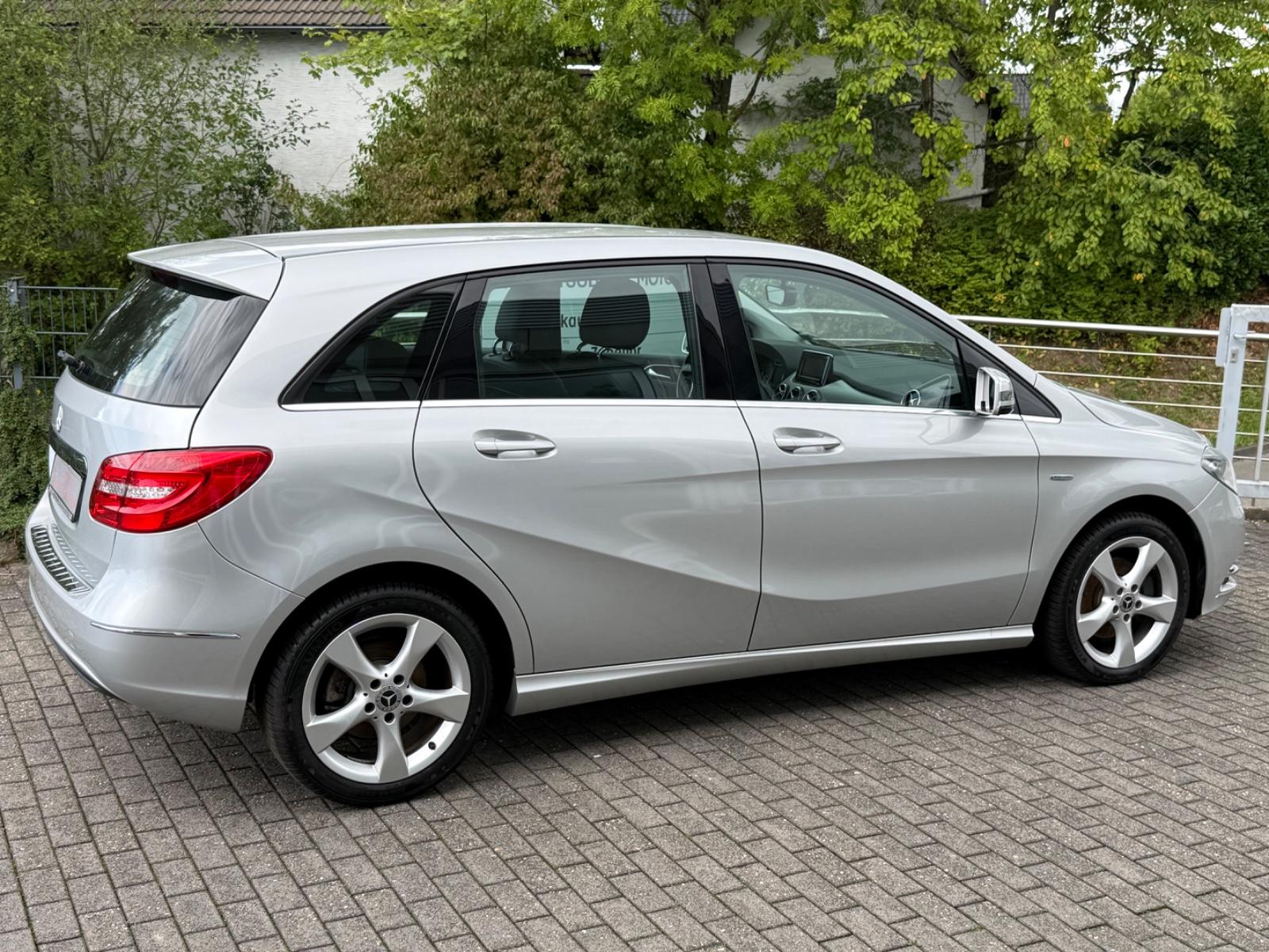 Mercedes-Benz B 200 Edition Leder NUR GEWERBE UND EXPORT