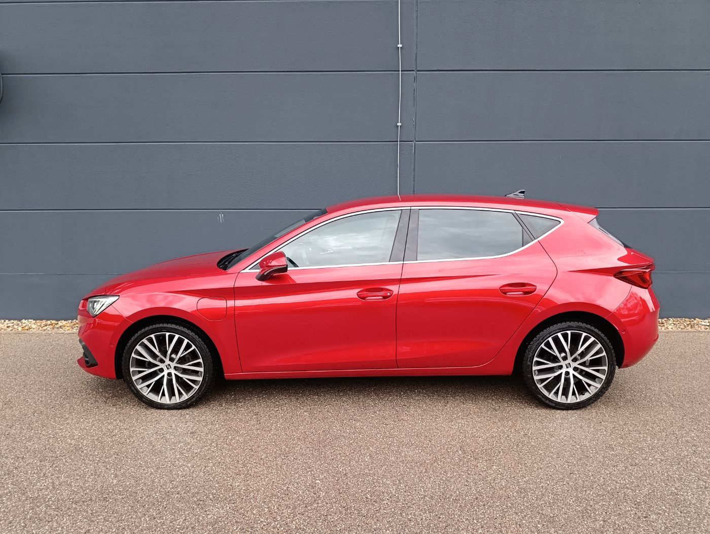 Seat Leon 1.4 eHybrid Xcellence NAVI KAMERA ACC imagem 3