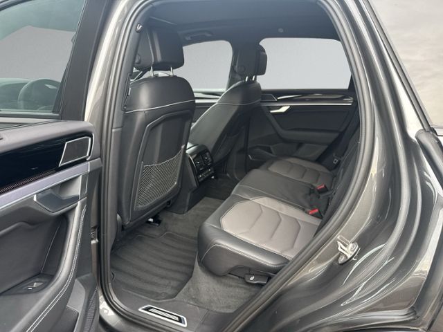 Touareg 3.0 V6 TDI R-LINE 4Motion PANO+STDHZ+AHK