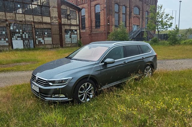 VW Passat Variant 2.0 TDI SCR 176kW DSG 4MOT Hi...
