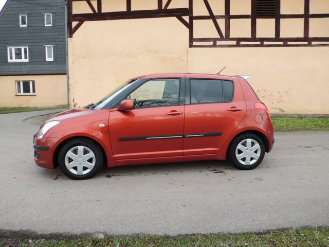 Suzuki Swift  "AUTOMATIK", RENTNERFAHRZEUG, SH,TÜV NEU!