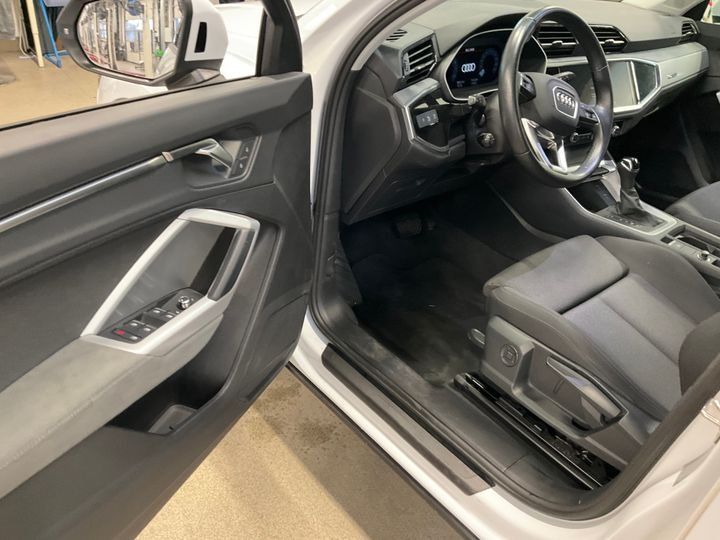 Fahrzeugabbildung Audi Q3 35 TFSI S-tronic *AHK*LED*PDC*App*Sitzhzg*ACC