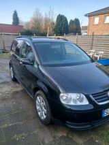 Volkswagen VW touran 7 Sitze - Volkswagen Touran mit Diesel-Antrieb: Kleinwagen