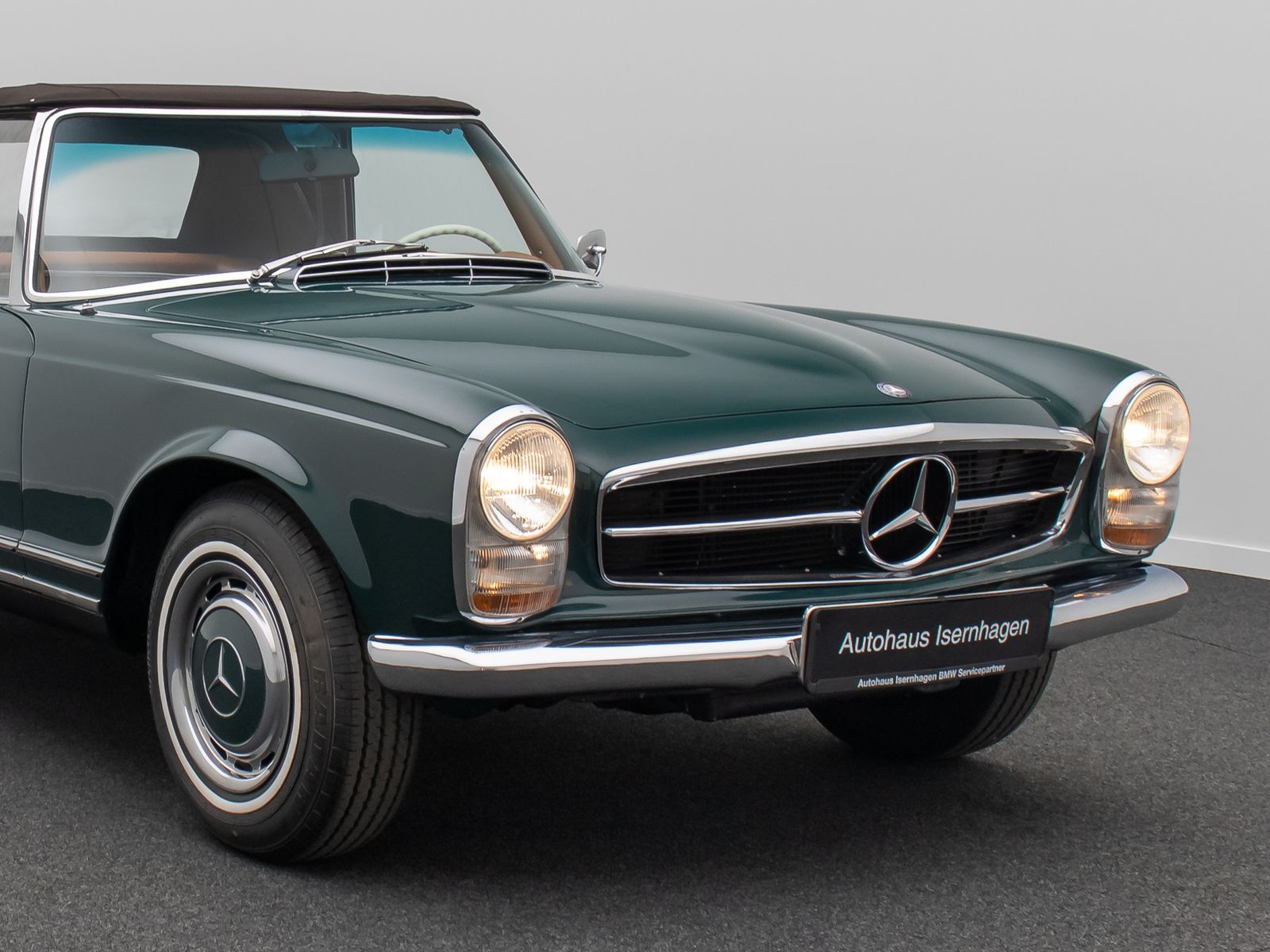 Fahrzeugabbildung Mercedes-Benz 230 SL Pagode H-Zulassung Automatik Leder W113