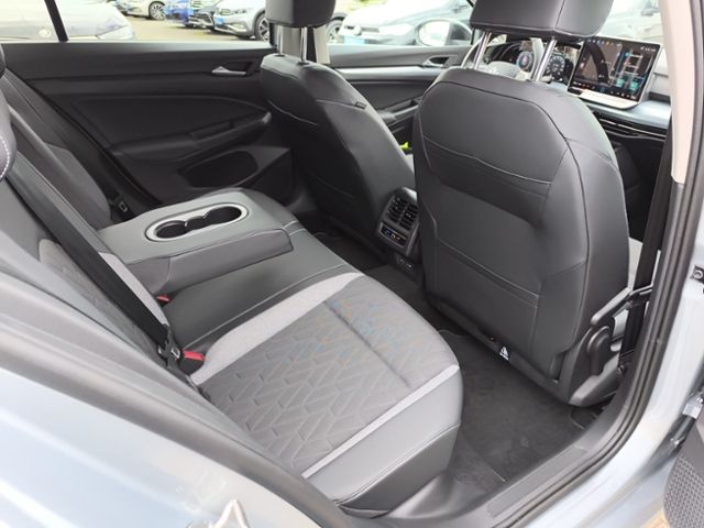 Fahrzeugabbildung Volkswagen Golf VIII Variant 2.0 TDI SCR DSG Goal LED PLUS