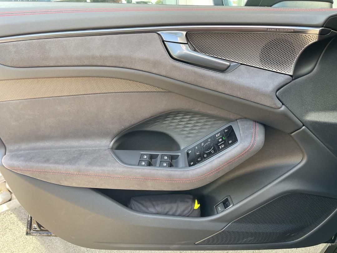 Fahrzeugabbildung Audi A6 Avant TFSI quattro 270 kW S tronic, Tech pro,