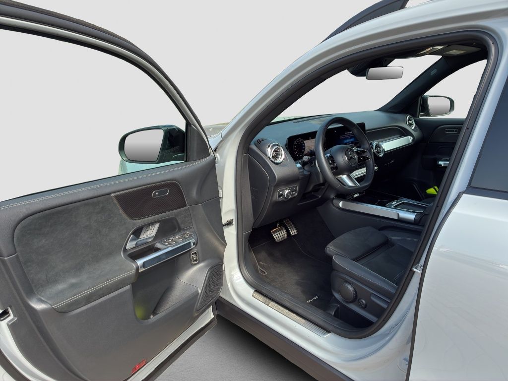 Fahrzeugabbildung Mercedes-Benz GLB 200 d AMG*Night*KeyLes*DISTRONIC*PDC*RFK*AHK