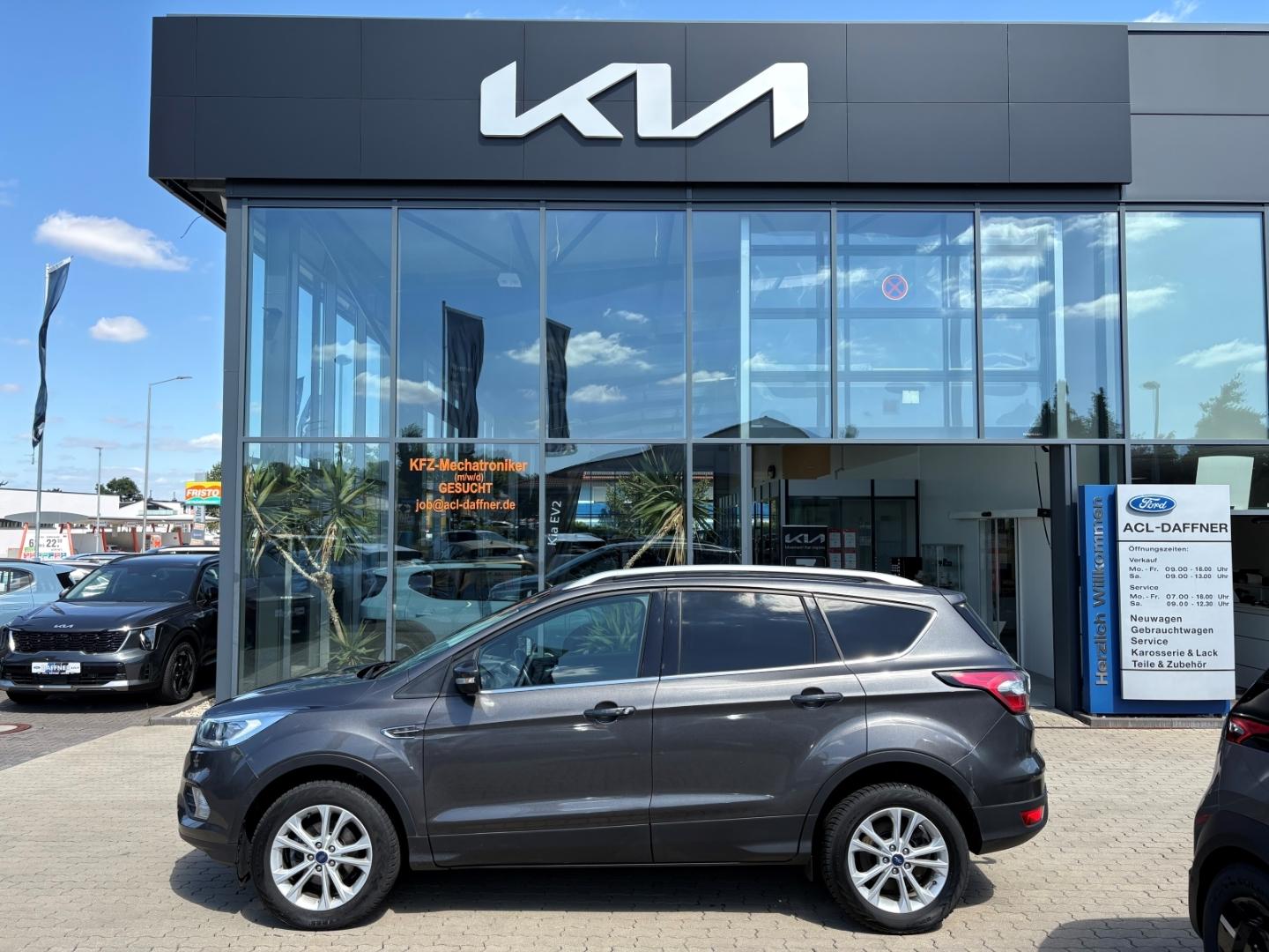 Ford Kuga Titanium AHK Beheizbare WSS Allwetter