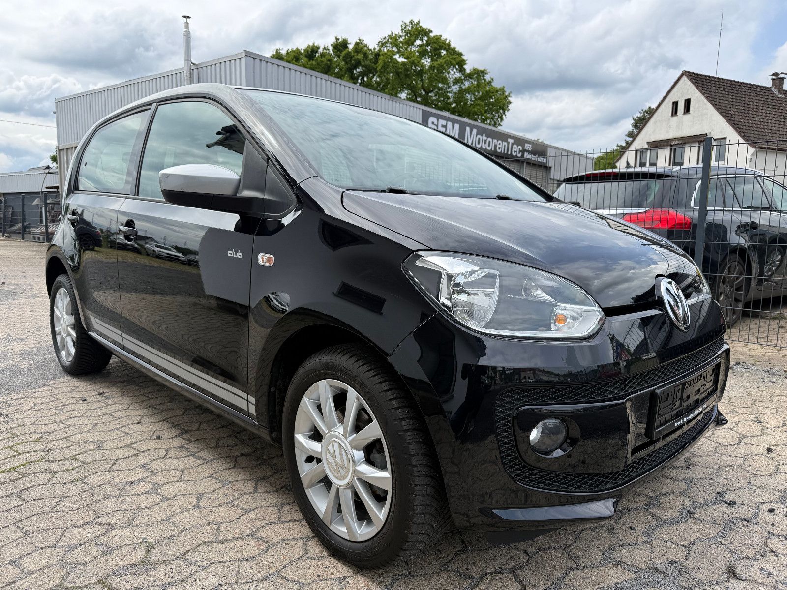 VW up
