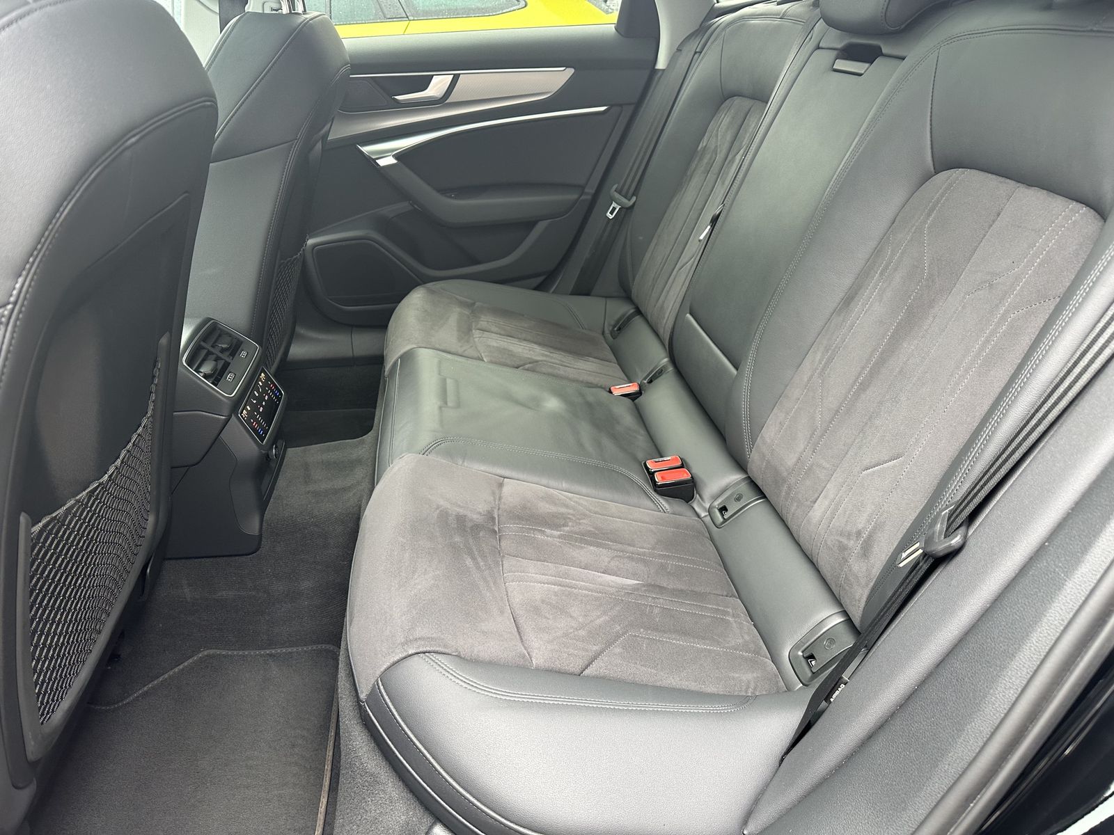 Fahrzeugabbildung Audi A6 Avant 50 TFSI e Qu S-Line NAV+LED+PANO+ACC+VC