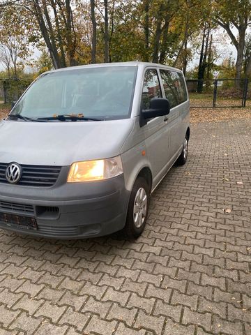 Volkswagen T5 Caravelle 1.9 TDI 8 Sitz Plätze FEST PREIS