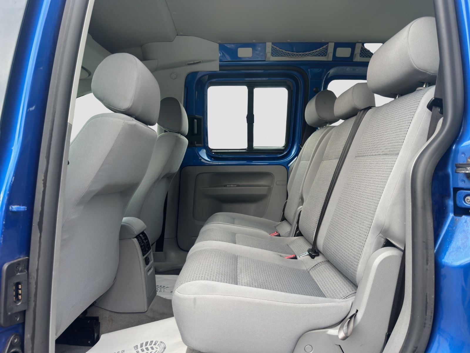 Fahrzeugabbildung Volkswagen Caddy Life/Klima/7-Sitzer/TÜV-07.2027/