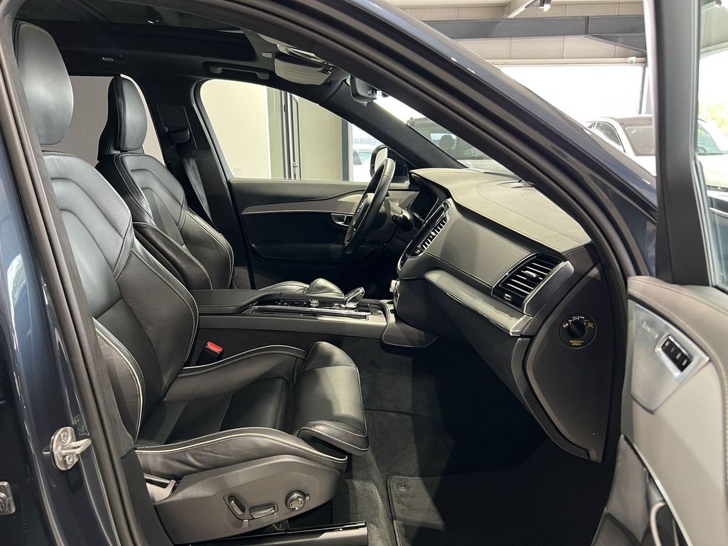 Volvo XC90 T8 Ultimate Dark Recharge AWD B&W 360° Pano