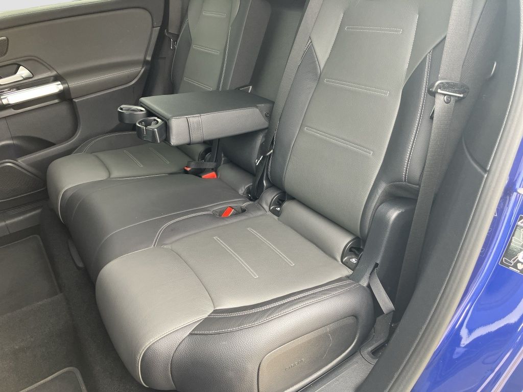 Fahrzeugabbildung Mercedes-Benz GLB 250 4MATIC AMG*Night*Distr*Navi*Sitzkl.*360°