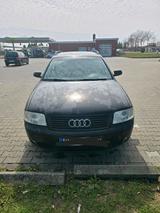 Audi A6 C5 2.4 V6 - Audi A6 aus 2002 mit Benzin-Antrieb: Kombi, 2.4