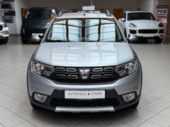 DACIA Sandero II Stepway Prestige|Automatik|Navi|17tkm DACIA Sandero II Stepway Prestige|Automatik|Navi|17tkm