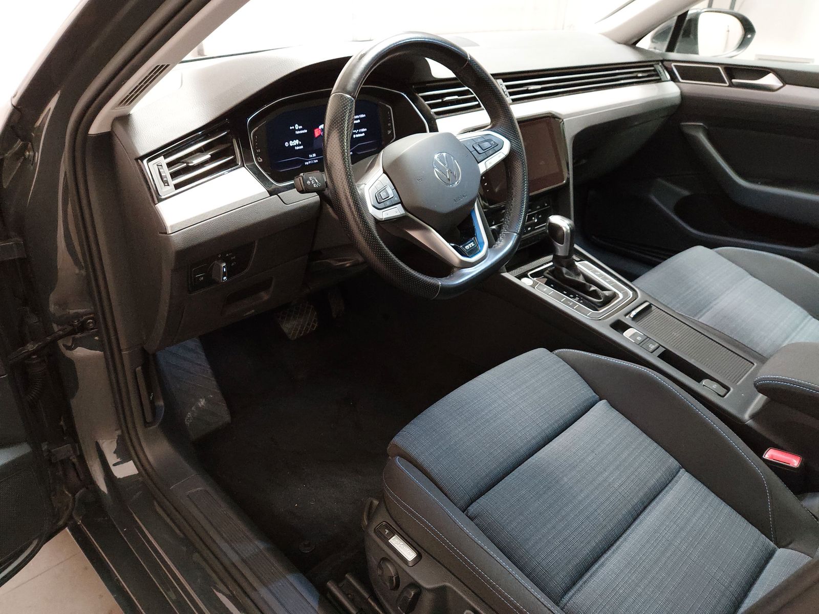 Volkswagen Passat Variant 1.4 TSI eHybrid GTE Navi LED imagem 3