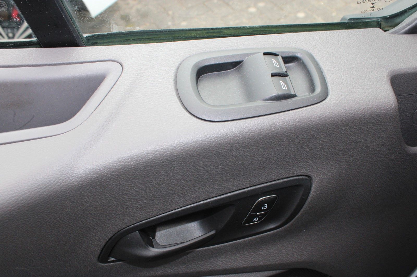Fahrzeugabbildung Ford Transit 330 L2 TREND Kasten KLIMA AHK