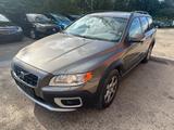 Volvo XC 70 XC70 Momentum AWD 2.4 Two Seats - graue Volvo XC70