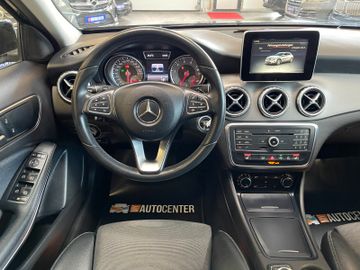 Mercedes-Benz GLA 200 7G-DCT Style *NAVI*XENON*SHZ*TEMPOMAT*