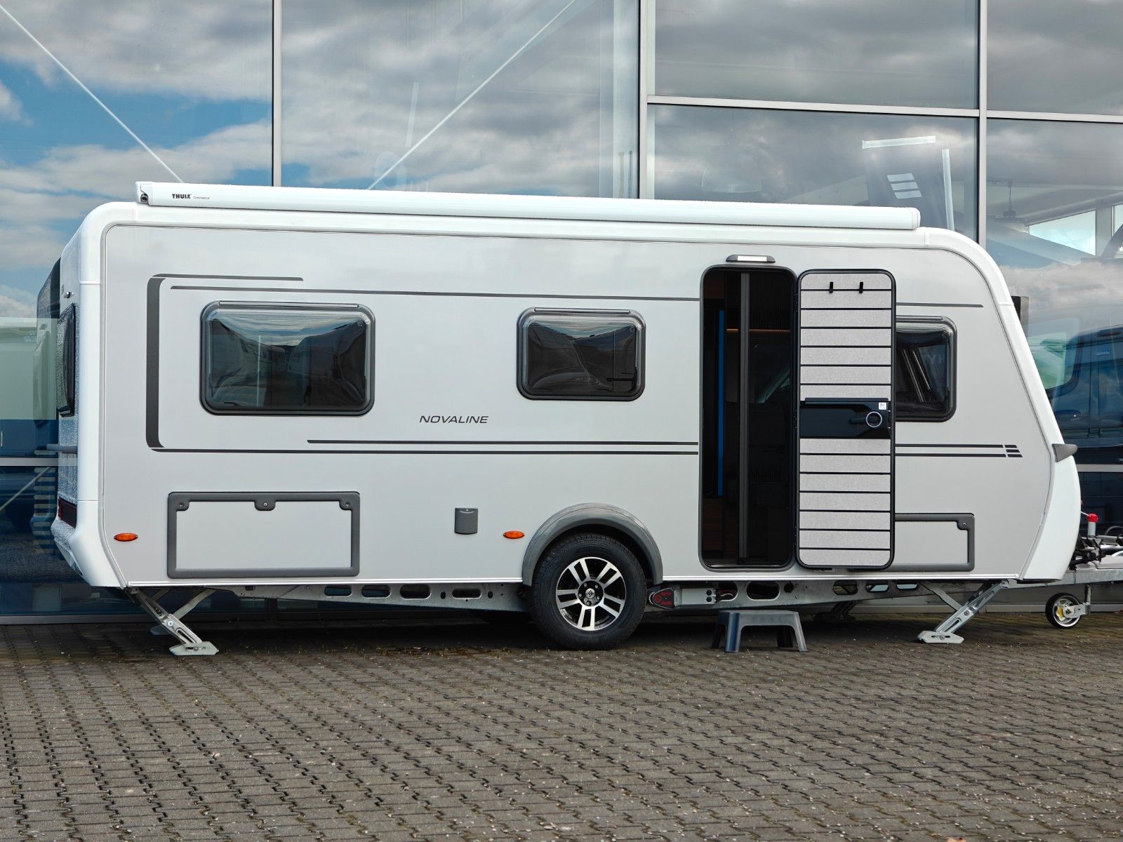 Fahrzeugabbildung HYMER / ERIBA / HYMERCAR Novaline 495 - MESSE-NEUHEIT 2026! -