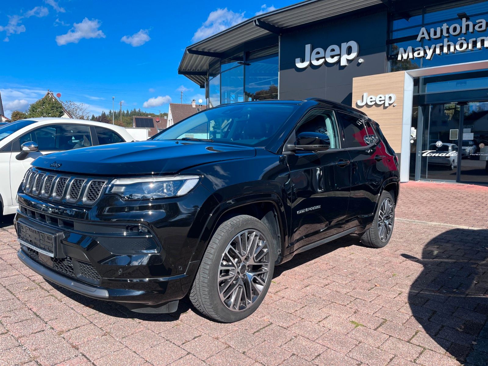Fahrzeugabbildung Jeep Compass Summit Mild-Hybrid FWD
