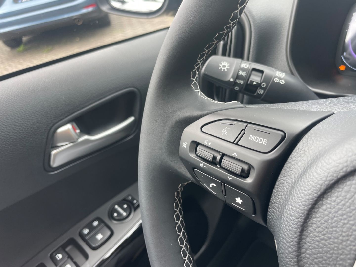 Fahrzeugabbildung Kia Picanto 1.0 GDI Vision SpurhalteAss AppleCarPlay