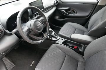 Bild 6 Toyota Yaris Hybrid Style EU