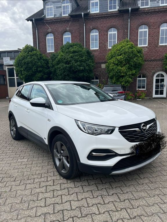 Image of Opel Grandland (X)
