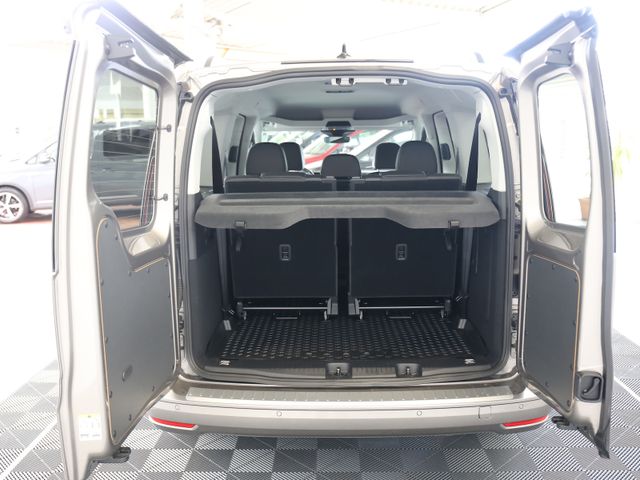 Volkswagen Caddy Maxi eHYBRID DSG STYLE AHK 7SITZE 5J GAR.