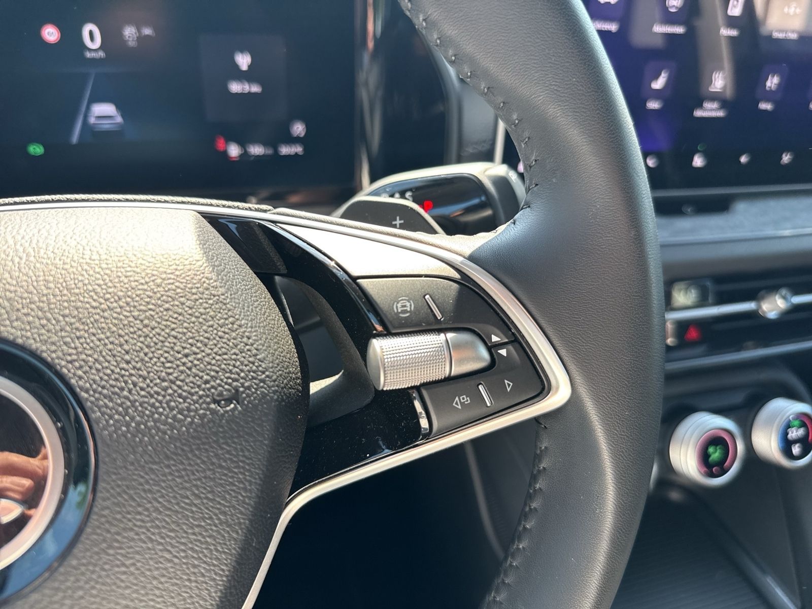 Kodiaq 2.0 TDI 4x4 Selection, AHK, Navi, HuD, Le