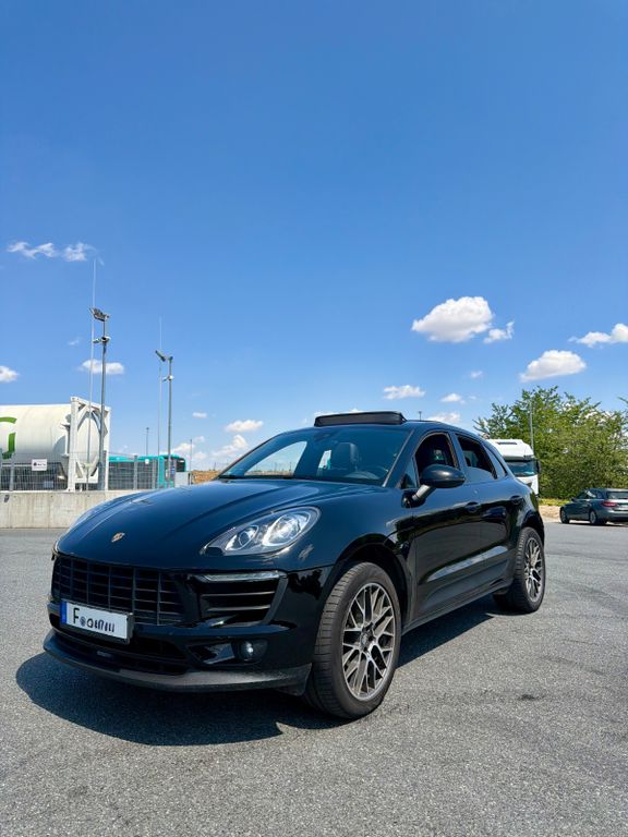 Image of Porsche Macan