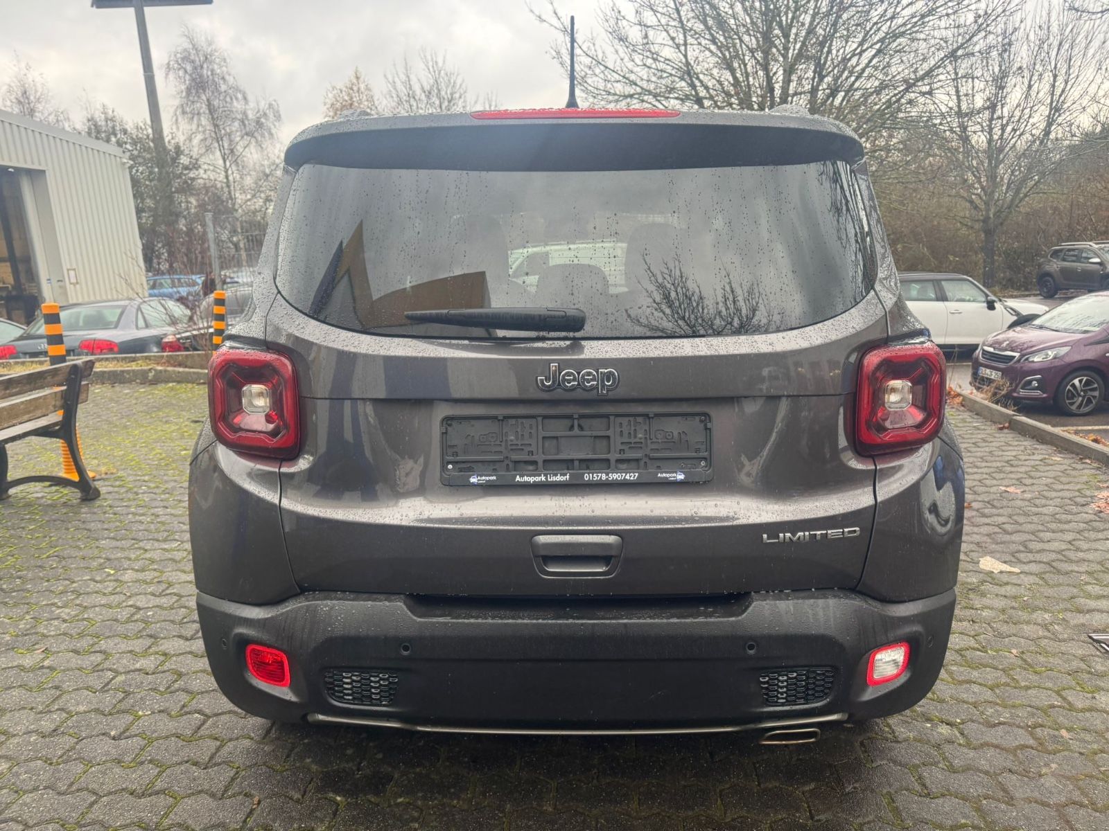 Fahrzeugabbildung Jeep Renegade Limited FWD LED+Navi+Automatik