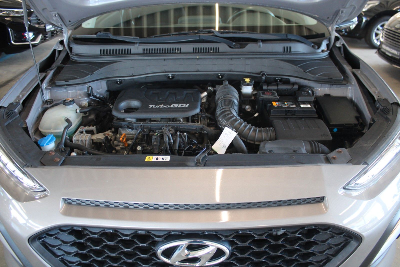 Fahrzeugabbildung Hyundai KONA 1.0 T-GDI KLIMA AHK Allwetter PDC Tempomat